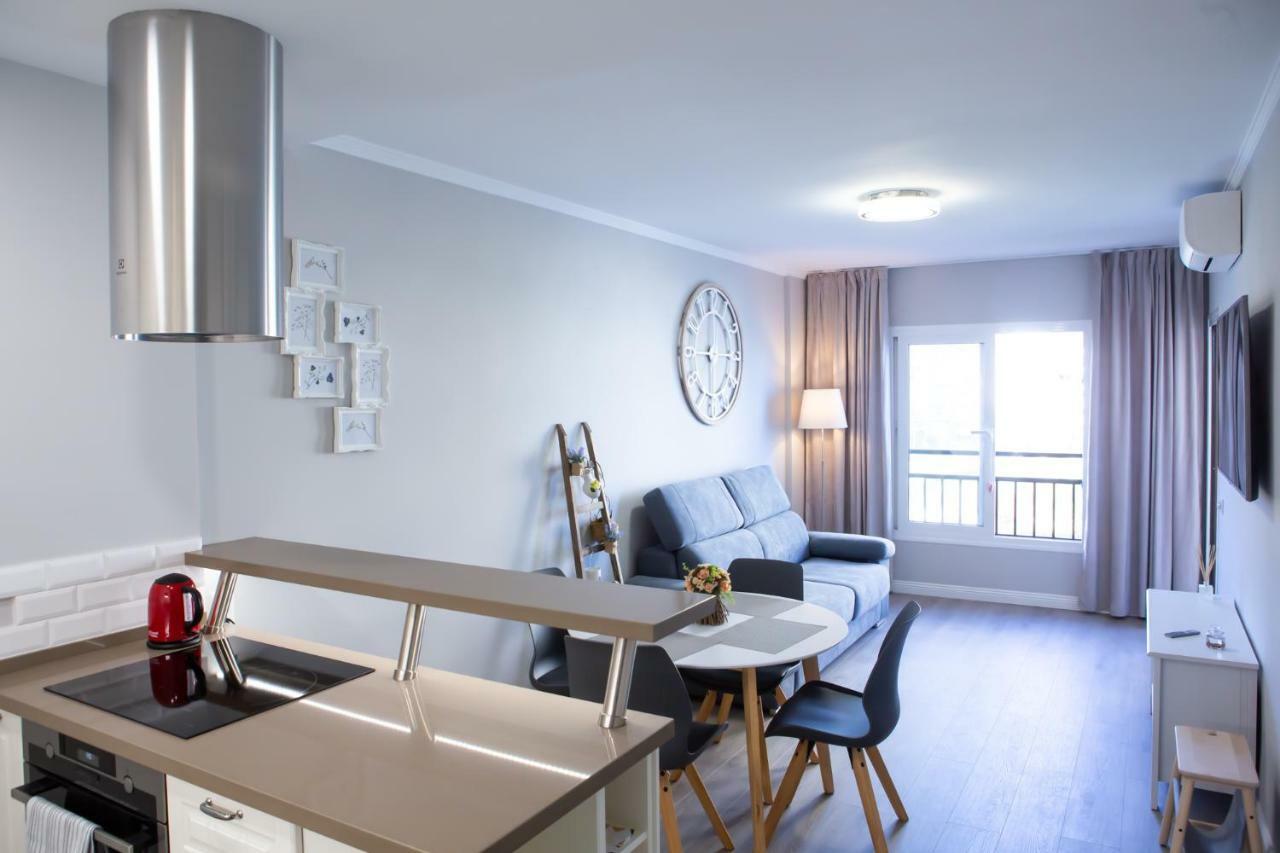 Beachfront Apartment In Fuengirola New Экстерьер фото