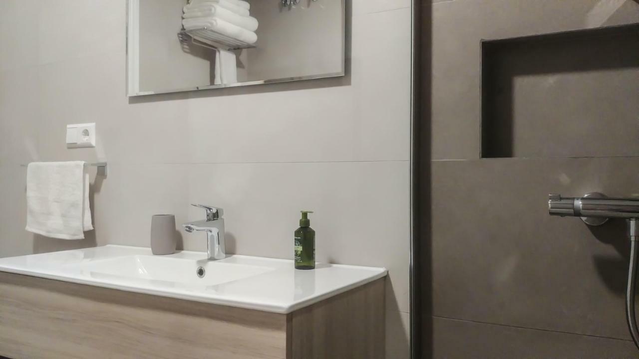 Beachfront Apartment In Fuengirola New Экстерьер фото