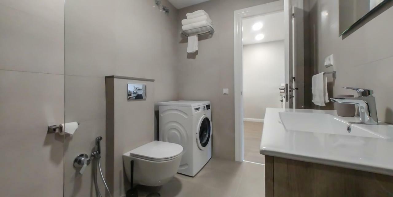 Beachfront Apartment In Fuengirola New Экстерьер фото