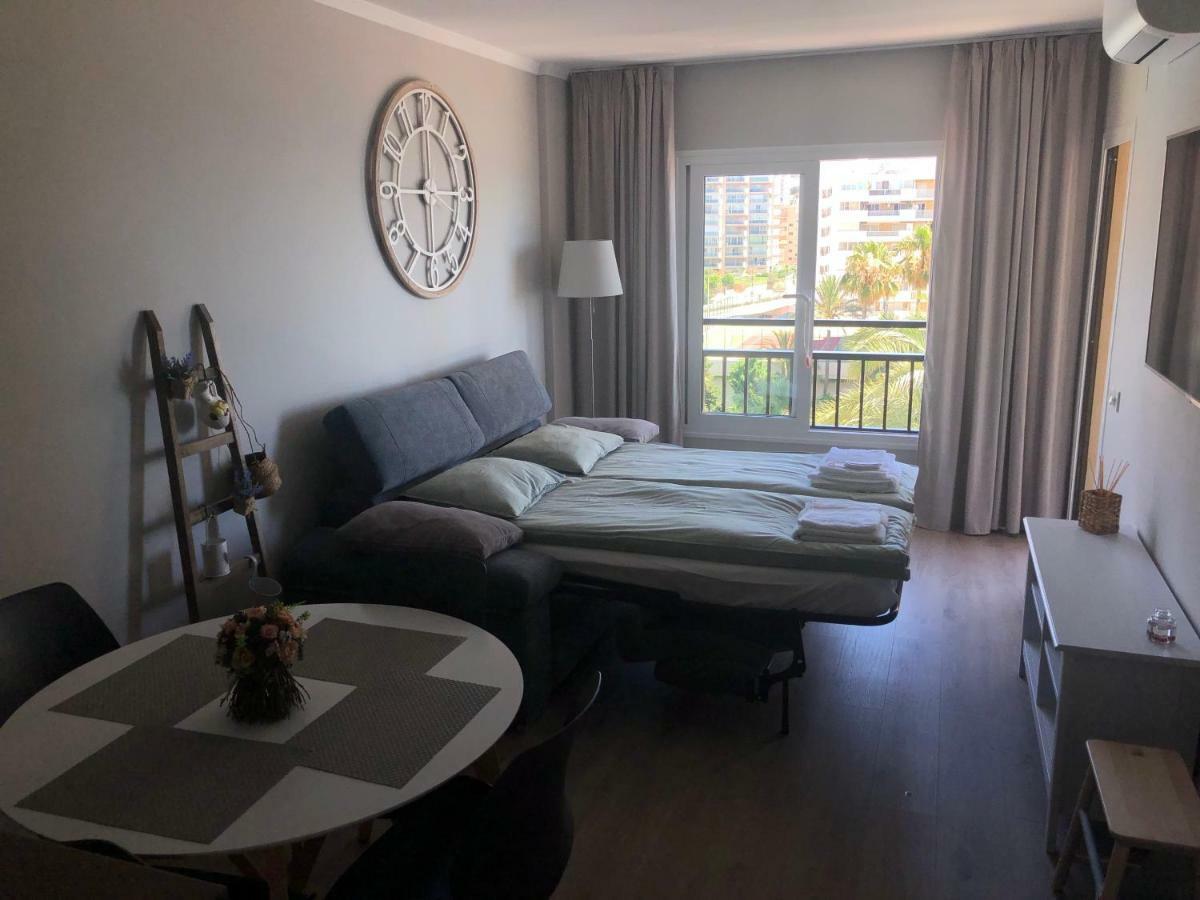 Beachfront Apartment In Fuengirola New Экстерьер фото